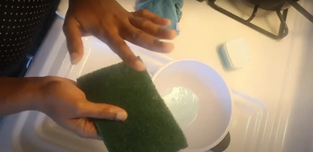 How to Make Homemade Cleaning Paste
