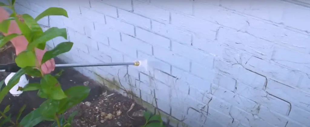 How Long Should It Take to Pressure Wash a House? 