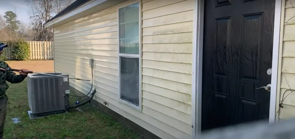 How Long Should It Take to Pressure Wash a House? 