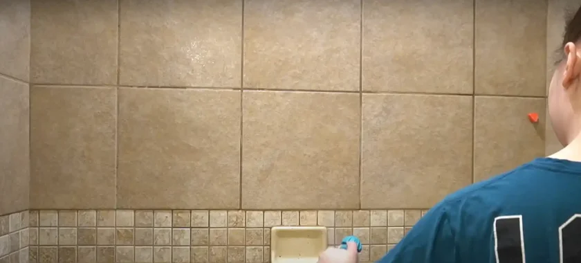 How to Deep Clean Bathroom Walls
